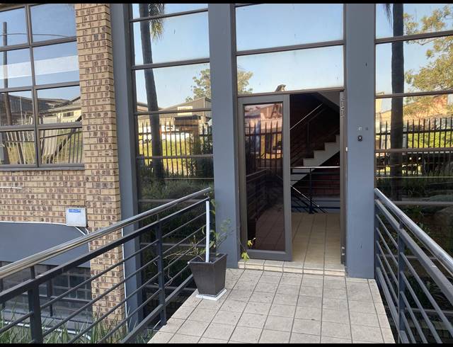 182M² WAREHOUSE TO LET IN PINETOWN CENTRAL